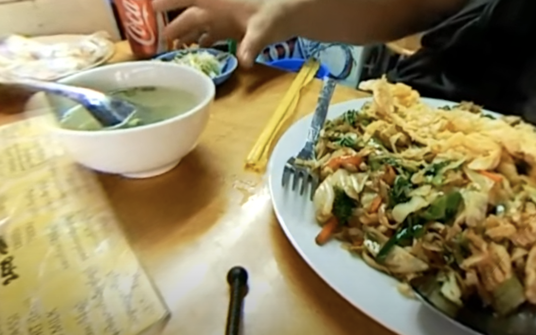 Fried Noodles with Chicken in Yangon